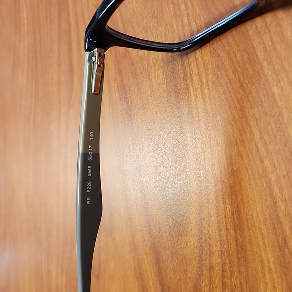 Ray-Ban Glasses - Picture 4 of 6